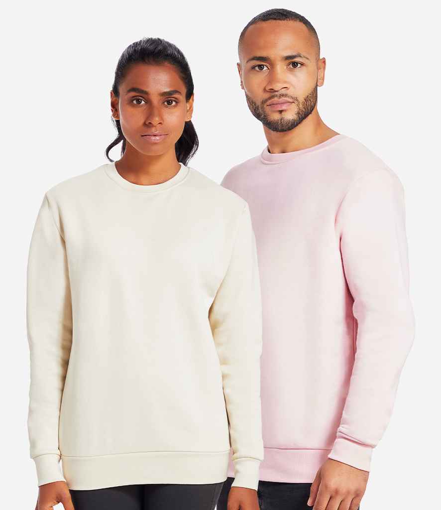 Mantis Unisex Essential Sweatshirt M05